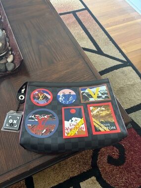 Louis Vuitton Men’s Black Damier Graphite Alps Pochette Voyage